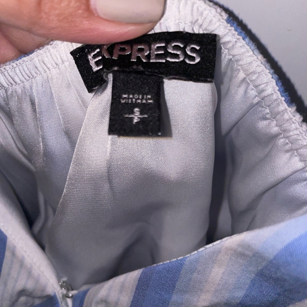 Express Top - Picture 3 of 4